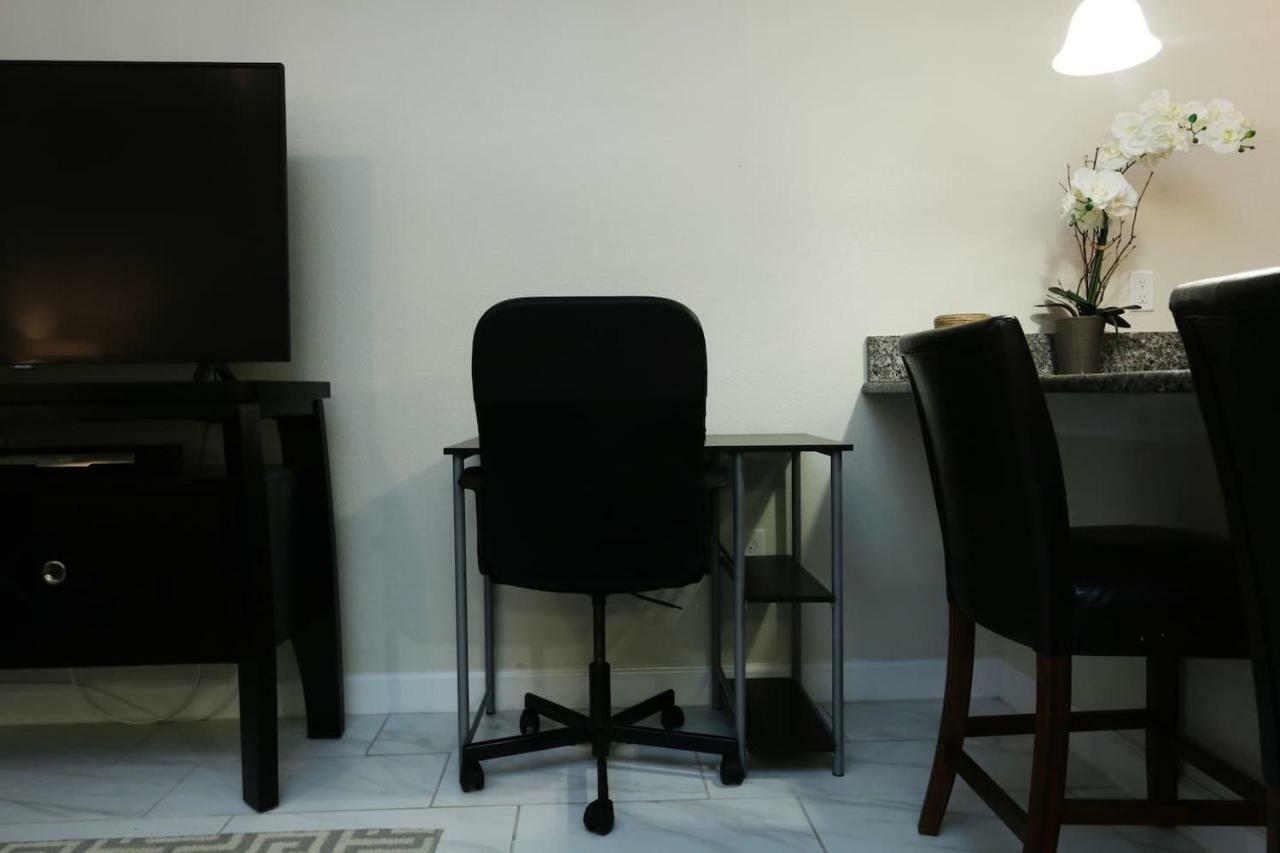 C - New 4 Bedroom Home - 5 Miles To Disney - Free Water Park - Private Pool Kissimmee Esterno foto