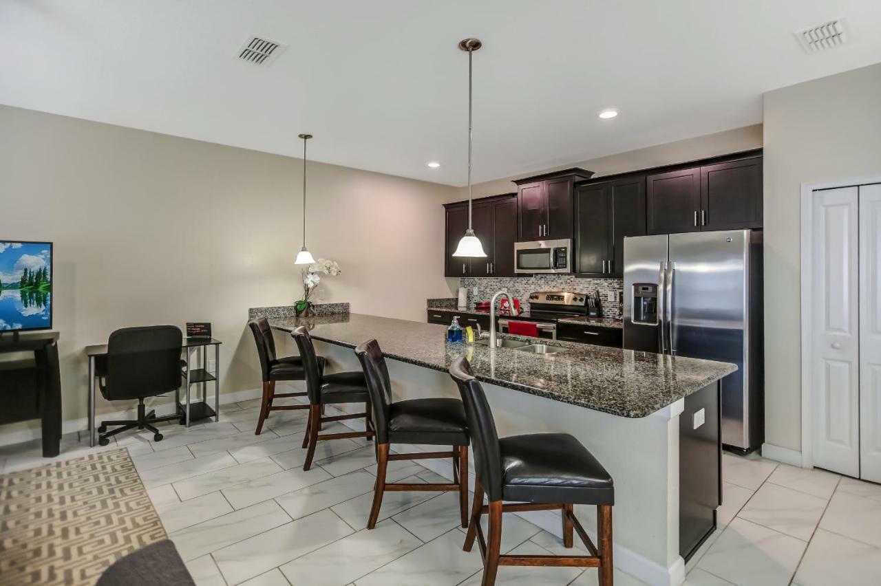 C - New 4 Bedroom Home - 5 Miles To Disney - Free Water Park - Private Pool Kissimmee Esterno foto