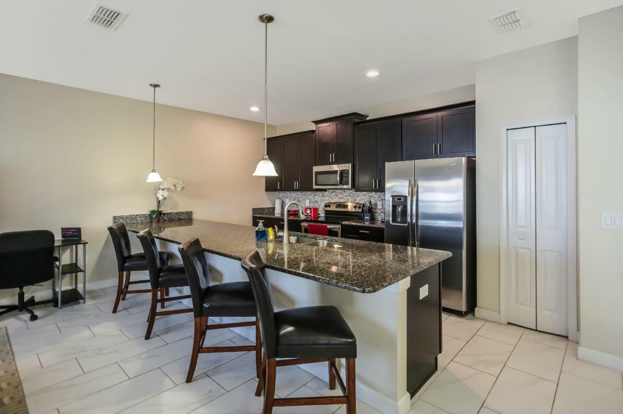 C - New 4 Bedroom Home - 5 Miles To Disney - Free Water Park - Private Pool Kissimmee Esterno foto