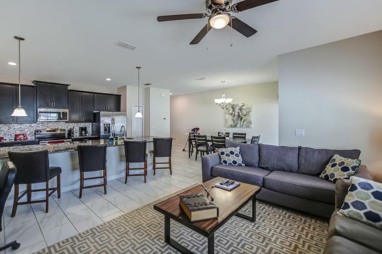 C - New 4 Bedroom Home - 5 Miles To Disney - Free Water Park - Private Pool Kissimmee Esterno foto