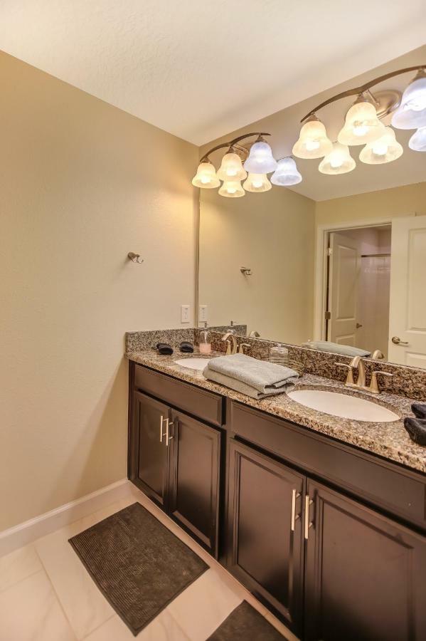 C - New 4 Bedroom Home - 5 Miles To Disney - Free Water Park - Private Pool Kissimmee Esterno foto