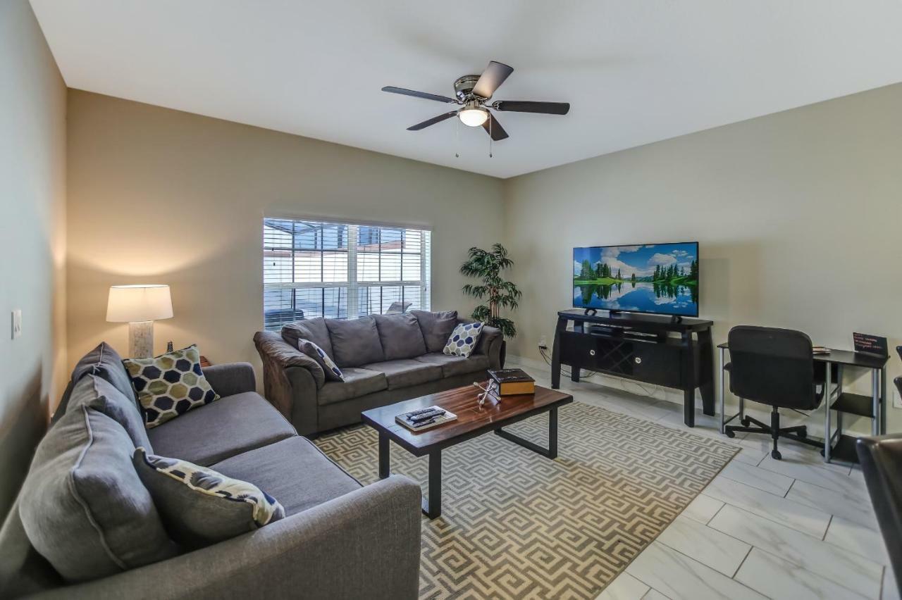 C - New 4 Bedroom Home - 5 Miles To Disney - Free Water Park - Private Pool Kissimmee Esterno foto