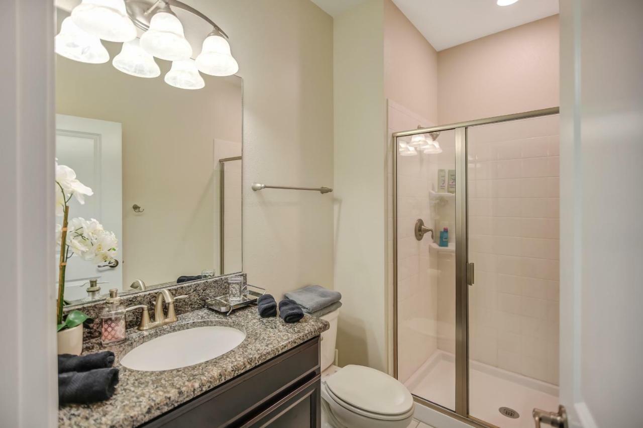 C - New 4 Bedroom Home - 5 Miles To Disney - Free Water Park - Private Pool Kissimmee Esterno foto